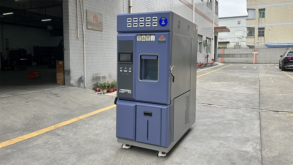 如何选择一台可靠的恒温恒湿胶带保持力试验机？