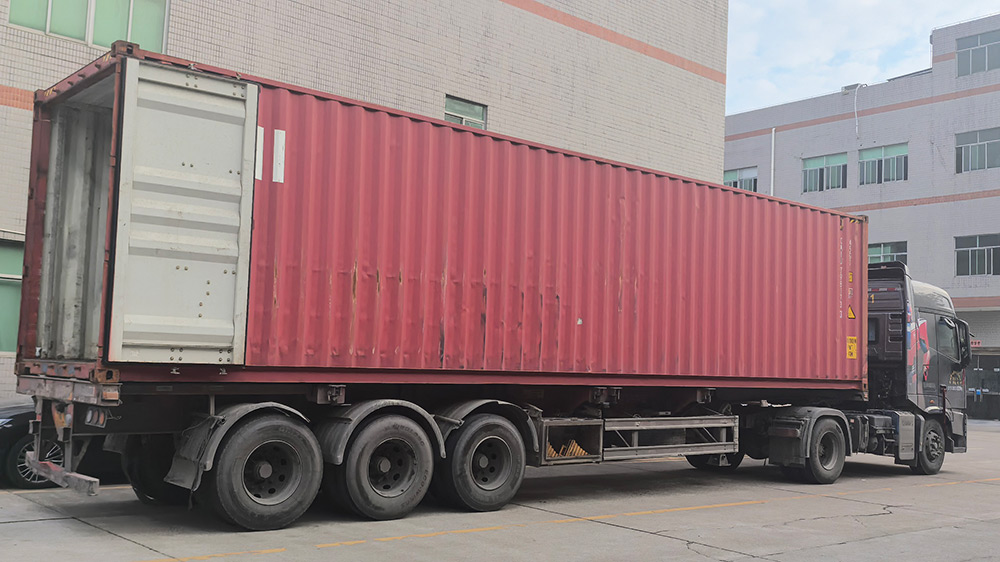 德瑞检测岁末发力！一批环境可靠性测试设备发运越南